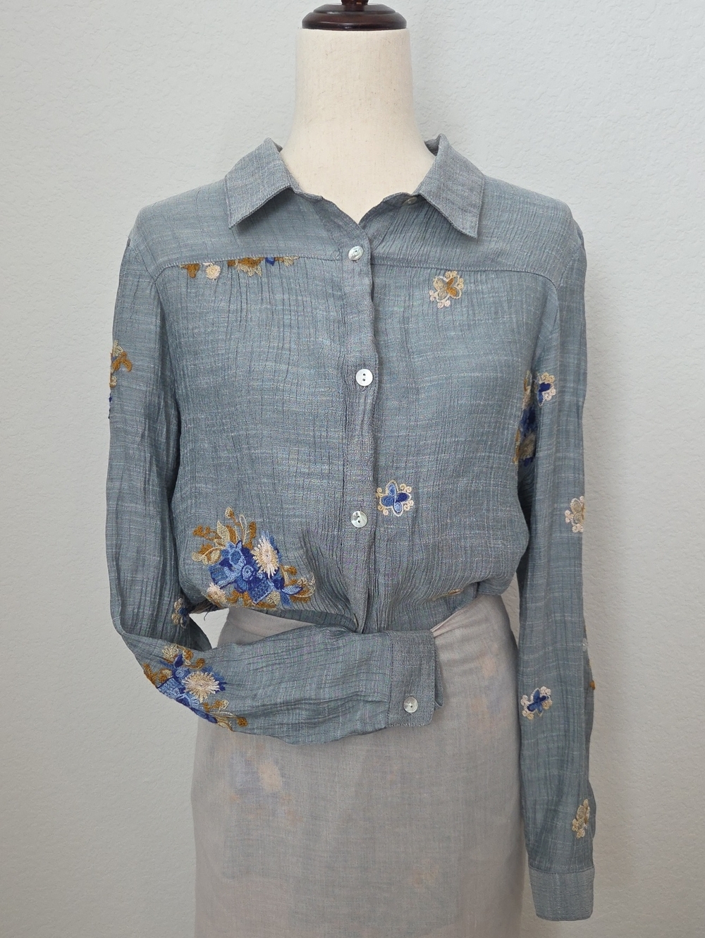 fig and flower Blue Floral Stitching Embroidered Button-Down Blouse Vegan Boho